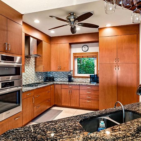 Beachfront,V Private, 360 Views, Sunsets, Hottub Captiva Island Esterno foto